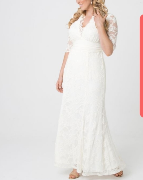 amour lace wedding gown